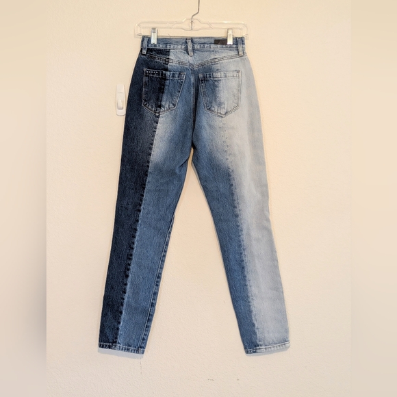 Blank NYC Two-Tone Straight Leg Jeans Bleach Light to Dark Blue Sz 24 - Picture 2 of 15